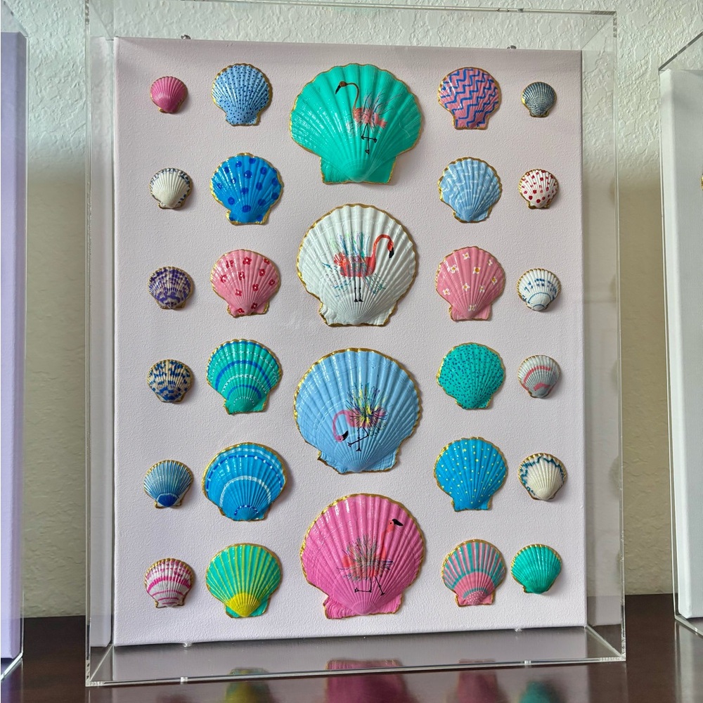 Flamingos in paradise 🦩 She Shells Art hand painted seashell art - Picture 3 of 4